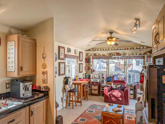 70200 Dillon Road, Desert Hot Springs CA: https://media.crmls.org/mediaz/07c44bcf-b5dc-4017-9ba6-3c6acf011ffc.jpg