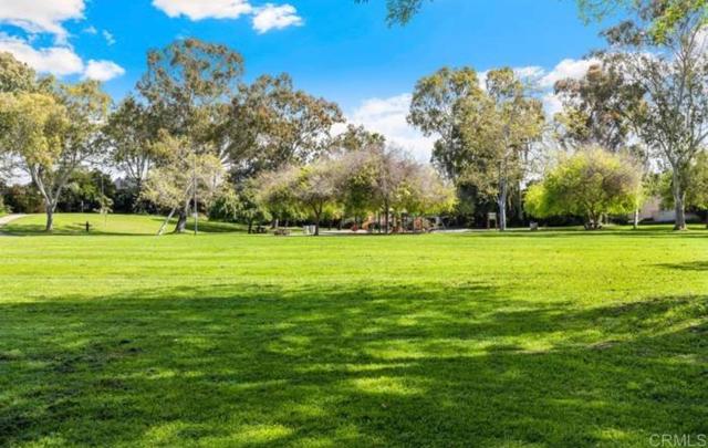 8037 Caminito Mallorca, La Jolla CA: https://media.crmls.org/mediaz/07c45fbf-58d0-429a-9b06-78d8e22319b2.jpg