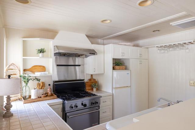 119 Fountain Avenue, Pacific Grove CA: https://media.crmls.org/mediaz/07c4a675-47e1-4964-abc5-78d09a97a76a.jpg
