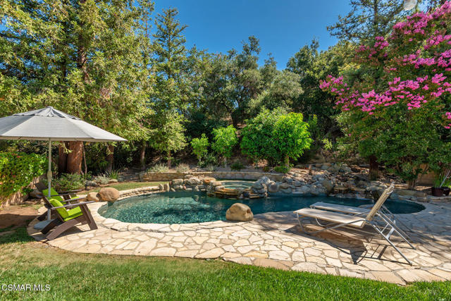 4953 Kilburn Court, Oak Park CA: https://media.crmls.org/mediaz/07c518b5-e663-4a12-af89-2ef4672221e9.jpg