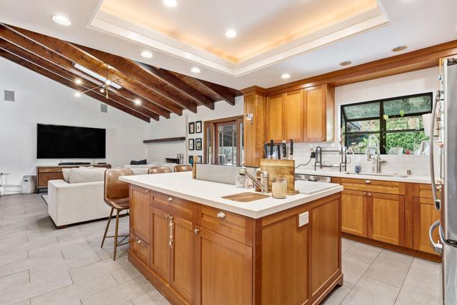 Detail Gallery Image 11 of 57 For 11724 Shadow Valley Rd, El Cajon,  CA 92020 - 5 Beds | 3 Baths