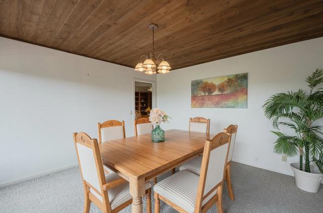 24935 Corte Poco, Salinas CA: https://media.crmls.org/mediaz/07c601bb-e3b7-4c1f-8066-55d1d5ed7884.jpg