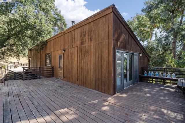 2592 Caballo Ranchero Dr, Diablo CA: https://media.crmls.org/mediaz/07c70643-6084-4a37-ba69-20c2ce3b20ce.jpg