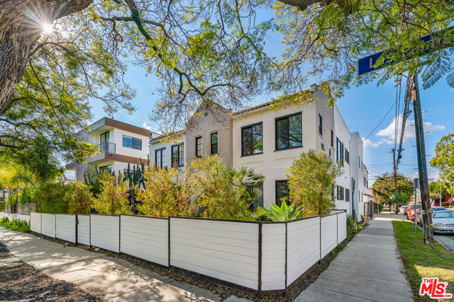6708 Willoughby Avenue, Los Angeles, California 90038, ,Multi-Family,For Sale,Willoughby,23339499