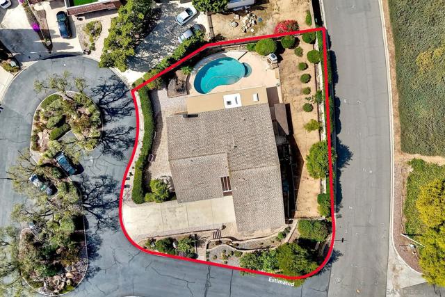 17240 Cuvee Ct, Poway CA: https://media.crmls.org/mediaz/07c8b898-bfe7-4467-af15-710aa07bc9c6.jpg