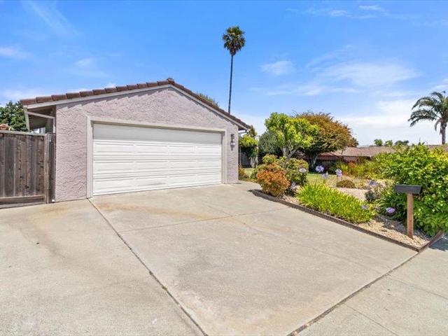 74 Meadow Terrace, Watsonville CA: https://media.crmls.org/mediaz/07c8f0b2-1979-4be2-838e-360a0e17fb53.jpg