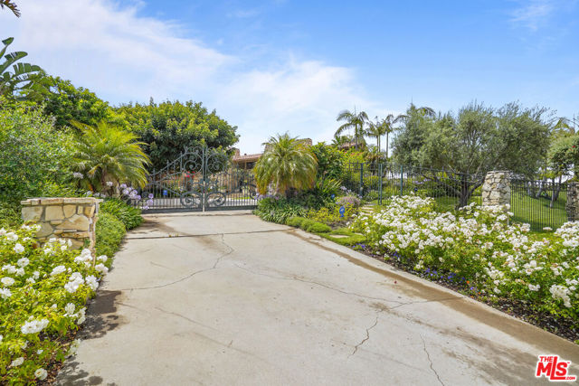 709 Paseo Del Mar, Palos Verdes Estates, California 90274, 3 Bedrooms Bedrooms, ,4 BathroomsBathrooms,Residential,Sold,Paseo Del Mar,24371449