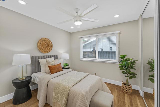 5041 Golden Rd, Pleasanton CA: https://media.crmls.org/mediaz/07cb33c4-dd6c-4994-b87a-5e08f56ef07c.jpg
