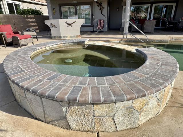 45187 Crystal Springs Drive, Indio CA: https://media.crmls.org/mediaz/07cb37a1-7447-425d-964b-1fe4ebaa6054.jpg