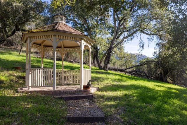 90 Harper Canyon Road, Salinas CA: https://media.crmls.org/mediaz/07ccfe27-5465-47f9-b629-ae3edc68f5d3.jpg