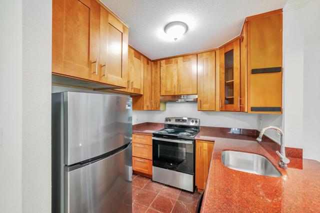 377 Mandarin Drive, Daly City CA: https://media.crmls.org/mediaz/07cdc1ed-bcdc-45db-97d3-97c6ff4b01c8.jpg