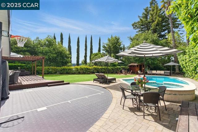 314 Draeger Dr, Moraga CA: https://media.crmls.org/mediaz/07ce6286-3ed2-49bc-9eb7-8c6323ef9832.jpg