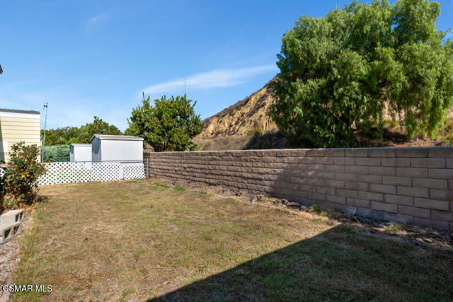 15750 Arroyo Drive, Moorpark CA: https://media.crmls.org/mediaz/07ced0f0-0892-4568-9eec-98f171abfb74.jpg