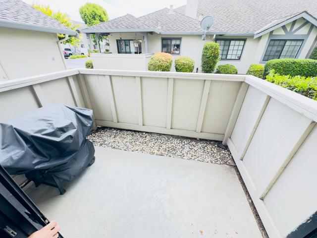 1053 Riker Street, Salinas CA: https://media.crmls.org/mediaz/07cf5c7f-146f-4219-80ec-8fe7f5099725.jpg