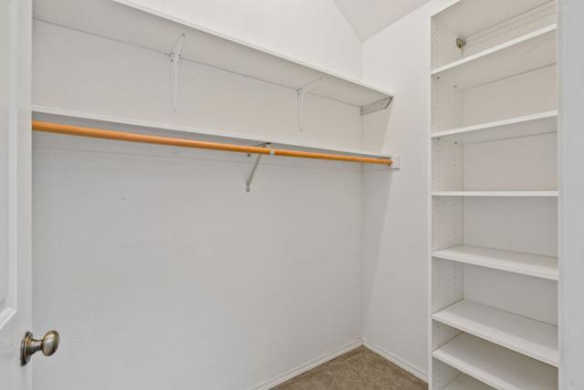 1910 Arrowhead Drive, Oakland CA: https://media.crmls.org/mediaz/07cf7e1d-9b93-4c0d-b083-0fc8cec90752.jpg