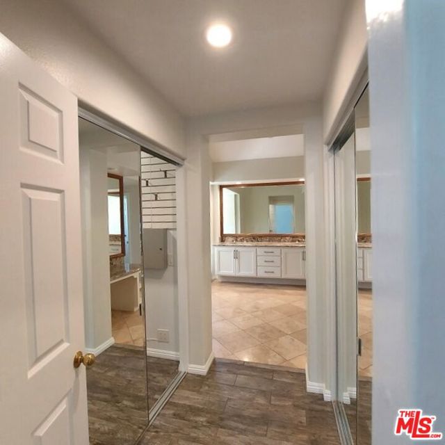4342 Park Verdi, Calabasas CA: https://media.crmls.org/mediaz/07cf842a-3c0a-4a66-8934-ef693f83da09.jpg