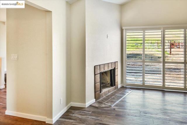 1610 Lawrence Rd, Danville CA: https://media.crmls.org/mediaz/07cfb71f-f2a4-4b72-b3dd-19919290fc0a.jpg