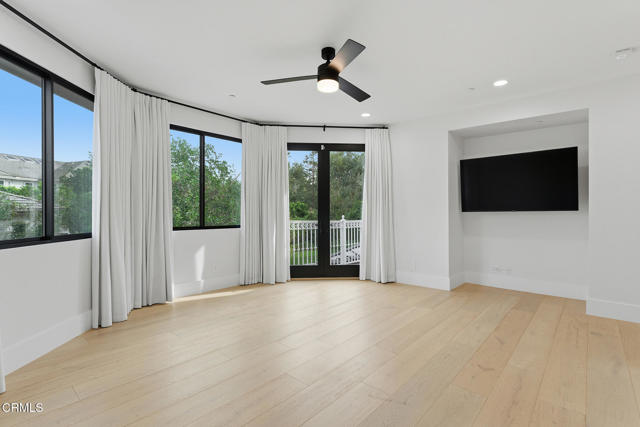 Detail Gallery Image 37 of 54 For 550 Unique Ln, Simi Valley,  CA 93065 - 5 Beds | 5/1 Baths