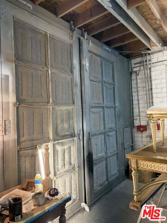  Commercial for Sale in Los Angeles, California