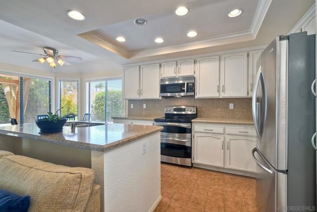 16078 AVENIDA AVEIRO, San Diego CA: https://media.crmls.org/mediaz/07d13986-f831-49f2-9077-00bdc9dca9a6.jpg