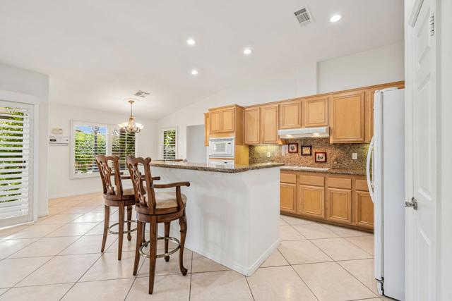 Image 9 of 49 For 79940 Hancock Court