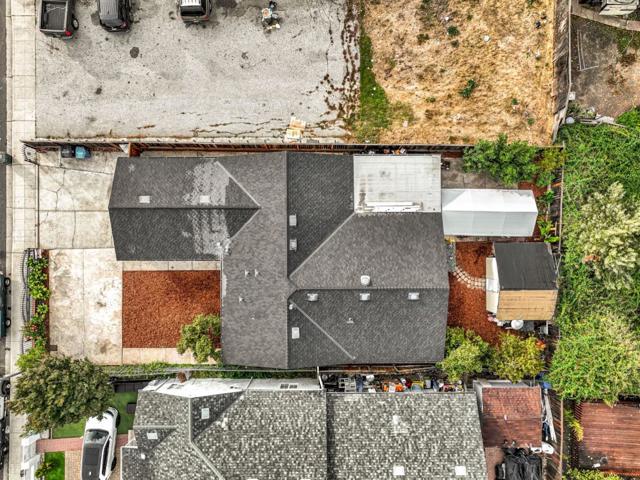 2243 COOLEY Avenue, East Palo Alto CA: https://media.crmls.org/mediaz/07d1d6be-d3f9-4f35-aaf0-1a59a599e960.jpg