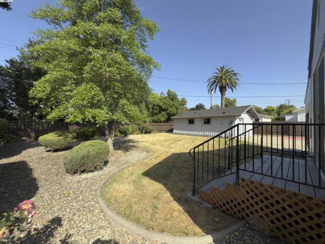 2809 Avalon Dr, Sacramento CA: https://media.crmls.org/mediaz/07d21ab9-6eee-4a14-8453-1a372ead8a38.jpg
