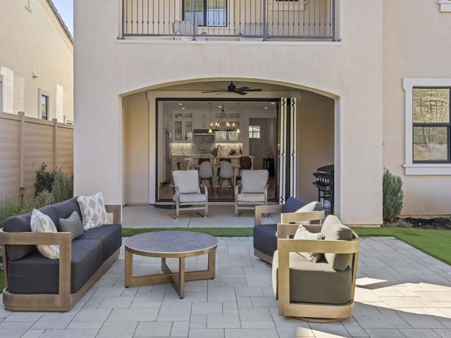 Detail Gallery Image 5 of 39 For 2971 Rue De Latour, Bonsall,  CA 92003 - 4 Beds | 3/1 Baths