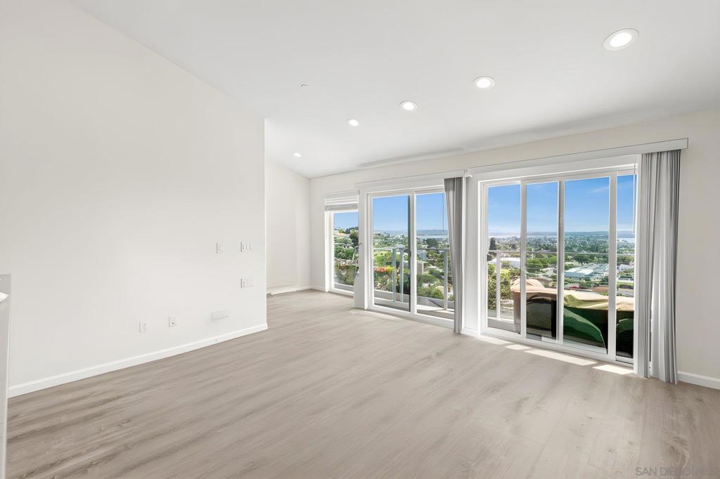 1243 Van Nuys St - photo 9