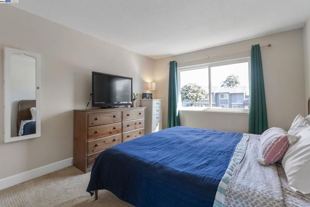 1479 Spring Valley Cmn, Livermore CA: https://media.crmls.org/mediaz/07d383f6-5d9b-45c4-8fee-13347cb944d8.jpg