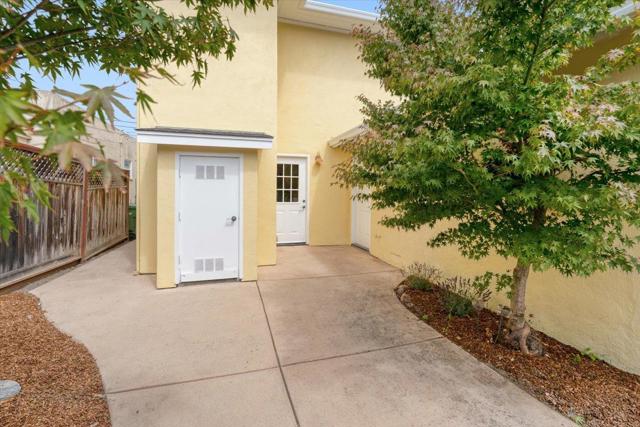 435 Coates Drive, Aptos CA: https://media.crmls.org/mediaz/07d40e33-c60f-456f-aa06-7ccdf2de18ae.jpg