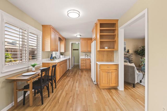 5023 Rick Drive, Santa Rosa CA: https://media.crmls.org/mediaz/07d51e1e-44cb-495e-a5bd-9093ab0f1759.jpg