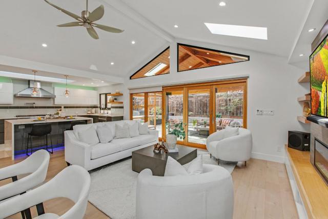 104 Oak Park Drive, Los Gatos CA: https://media.crmls.org/mediaz/07d59068-849a-464a-a382-5019f28cf2e0.jpg