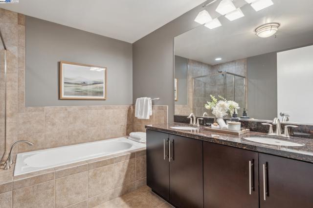 222 Broadway, Oakland CA: https://media.crmls.org/mediaz/07d64265-175e-4e21-bb8d-1bfa410a0fa0.jpg