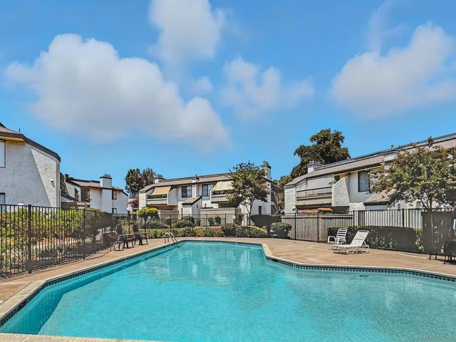 450 W W Vermont Ave, Escondido CA: https://media.crmls.org/mediaz/07d7a304-cc03-4122-8f2f-b7d4ade2f564.jpg