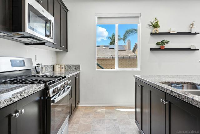 30499 Ridgely Way, Menifee CA: https://media.crmls.org/mediaz/07d8d9a7-fd4a-400b-bd1f-0f1a65166a57.jpg