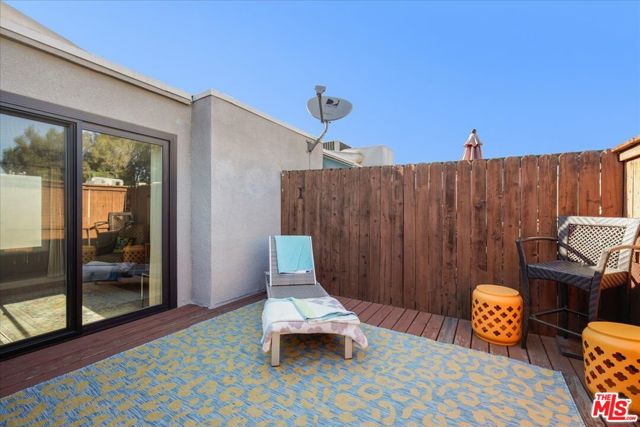 12938 Valleyheart Drive, Studio City CA: https://media.crmls.org/mediaz/07d92c54-e62a-461f-92e3-16292ceddf51.jpg