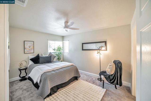 389 James St, Livermore CA: https://media.crmls.org/mediaz/07da3a5b-ebd3-4d63-b9e8-1defccbeb920.jpg