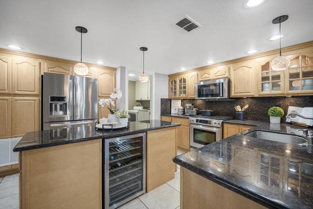 965 Oak Park Drive, Morgan Hill CA: https://media.crmls.org/mediaz/07da4174-d10e-4509-942e-a9ab5e24134e.jpg