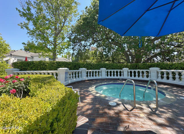24632 Brighton Drive, Valencia CA: https://media.crmls.org/mediaz/07db205b-37ee-48fb-b3fe-4a675b686a67.jpg