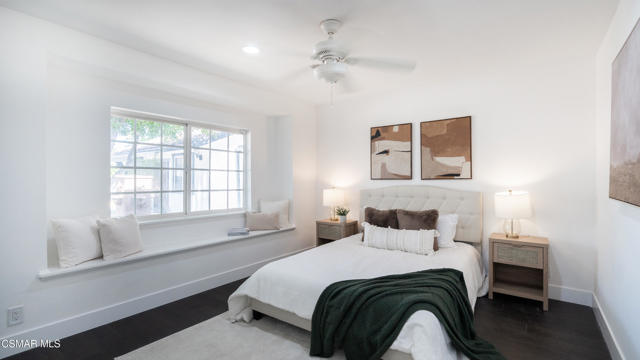 5726 Donna Avenue, Tarzana CA: https://media.crmls.org/mediaz/07db351a-f690-4808-bf9c-50d65fefad4e.jpg