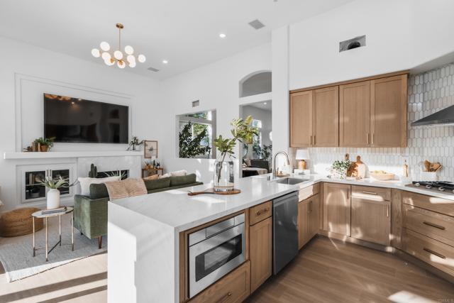 Detail Gallery Image 14 of 34 For 866 Windridge Cir, San Marcos,  CA 92078 - 4 Beds | 2 Baths