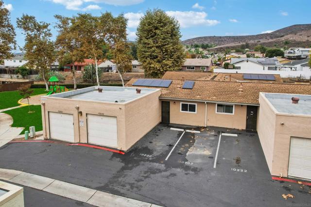 10220 Princess Sarit Way, Santee CA: https://media.crmls.org/mediaz/07db577c-425c-4d4b-98d6-0d0951d5ca85.jpg