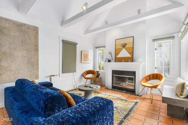 2427 N Gower Street, Los Angeles CA: https://media.crmls.org/mediaz/07db67ec-03b9-47cd-ac14-3012fe7d2ca9.jpg