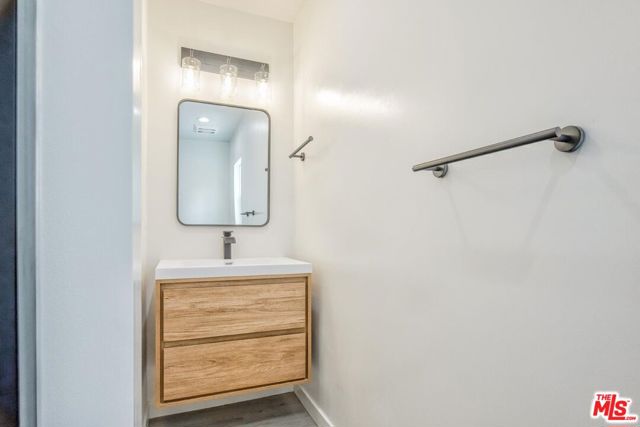 158 N Edgemont Street, Los Angeles CA: https://media.crmls.org/mediaz/07db85db-f61b-4974-85ef-2d0de18412db.jpg