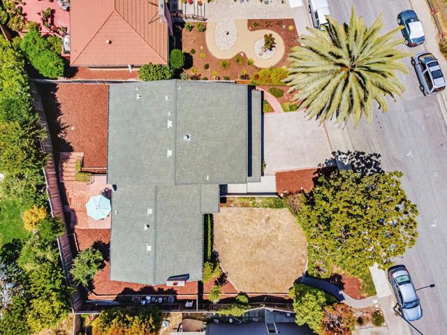 239 Segre Place, Santa Cruz CA: https://media.crmls.org/mediaz/07dbe129-4681-49e0-a1b8-b3096133f104.jpg