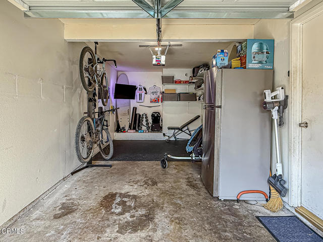 15076 Varsity Street, Moorpark CA: https://media.crmls.org/mediaz/07dd3088-f0ca-44eb-9643-f21555746213.jpg
