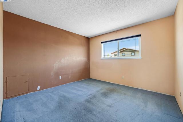 426 El Caminito, Livermore CA: https://media.crmls.org/mediaz/07dd99da-6d0a-4328-aa40-5a5ac6f91f51.jpg