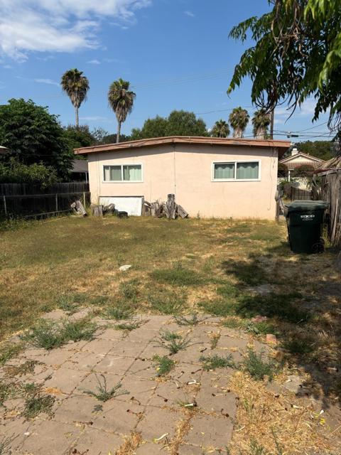 2458 Central Avenue, Spring Valley, California 91977, ,Residential Income,For Sale,Central Avenue,PTP2404193