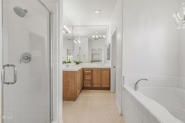 Detail Gallery Image 20 of 50 For 2916 Esperanza Way #F,  Simi Valley,  CA 93063 - 4 Beds | 3 Baths